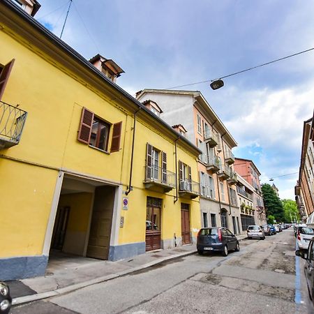 Modern Apartment Piazza Statuto Porta Susa Fs Turin Exterior photo